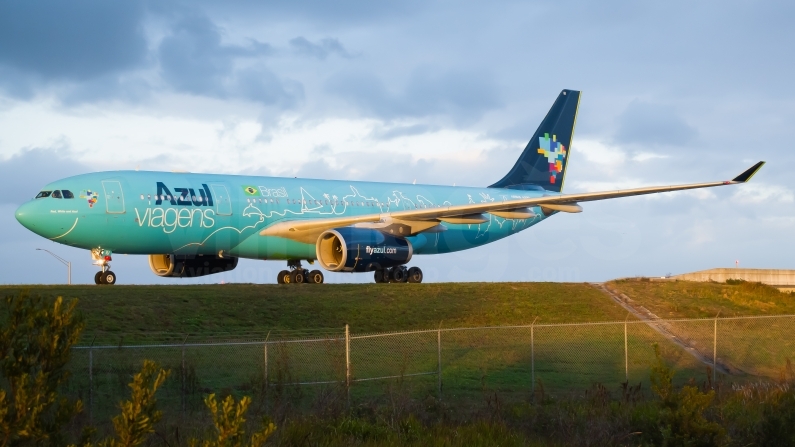 Azul Linhas Aéreas Brasileiras Airbus A330-243 PR-AIU