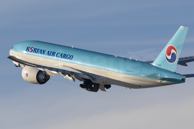 Korean Air Lines Boeing 777-FB5 HL8045