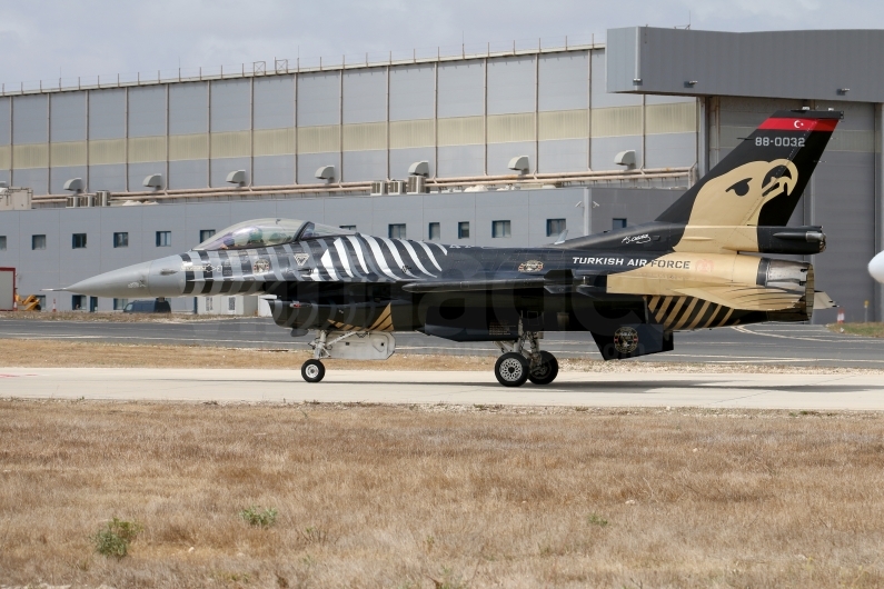 Turkish Air Force Lockheed Martin F-16C Fighting Falcon 88-0032