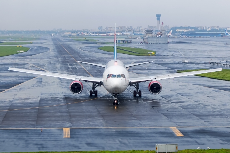 Raya Airways Boeing 767-223(BDSF) 9M-RXA