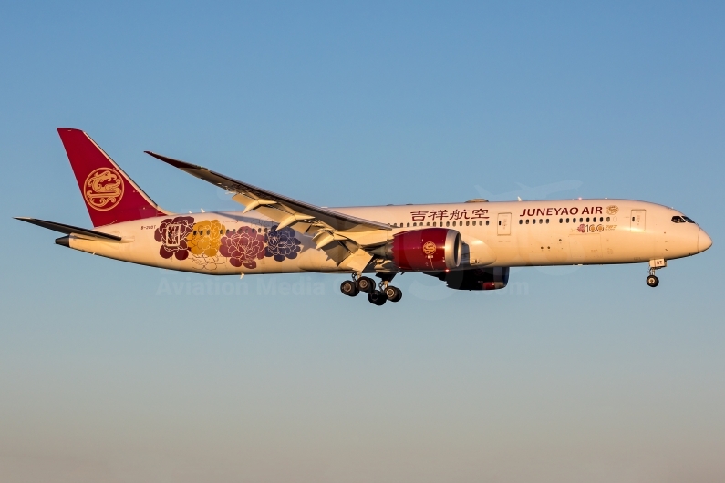 Juneyao Airlines Boeing 787-9 Dreamliner B-20DT