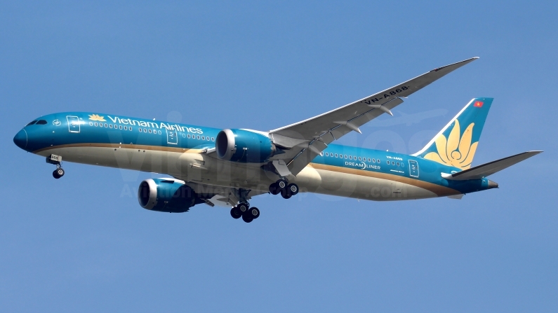 Vietnam Airlines Boeing 787-9 Dreamliner VN-A868