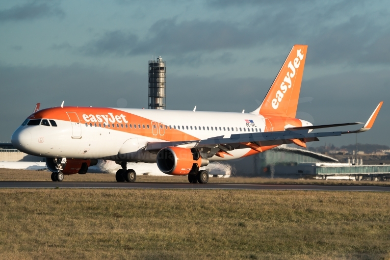 easyJet Europe Airbus A320-214(WL) OE-IVL