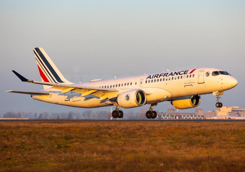 Air France Airbus A220-300 F-HZUB