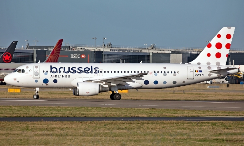 Brussels Airlines Airbus A320-214 OO-SNI