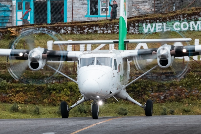 Tara Air De Havilland Canada DHC-6-400 Twin Otter 9N-AKL