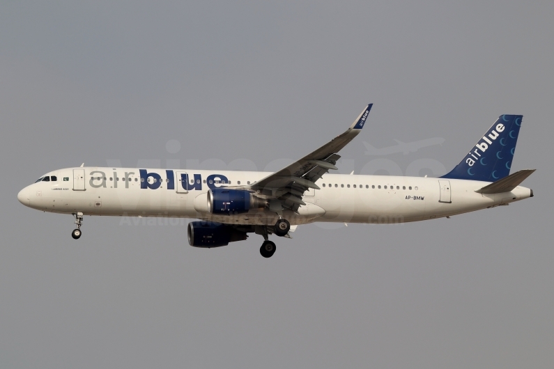 AirBlue Airbus A321-211(WL) AP-BMW