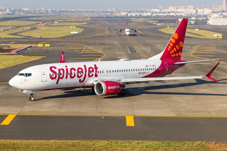 SpiceJet Boeing 737-8 MAX VT-MXI