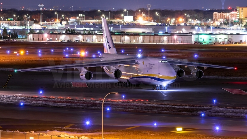 Antonov Airlines (Antonov Design Bureau) Antonov An-124-100 UR-82027