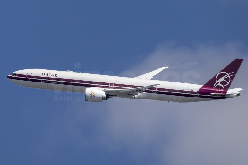 Qatar Airways Boeing 777-3DZ(ER) A7-BAC