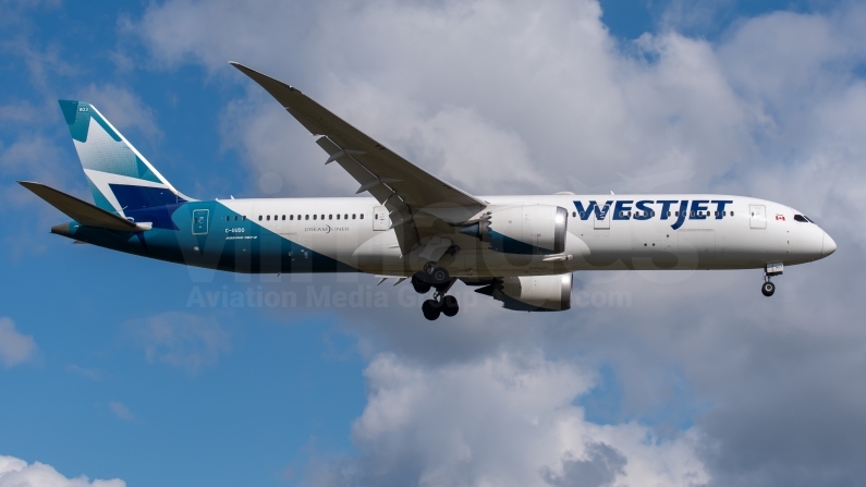 WestJet Boeing 787-9 Dreamliner C-GUDO