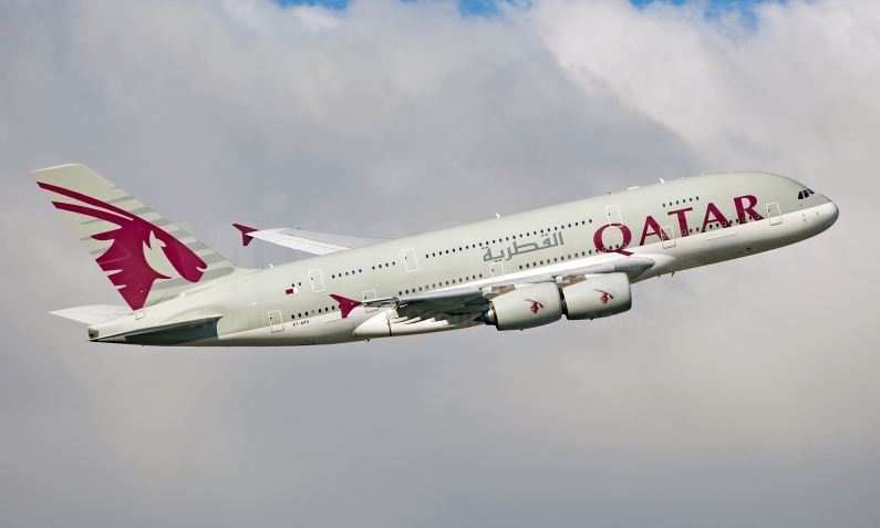 Qatar Airways Airbus A380-861 A7-APH