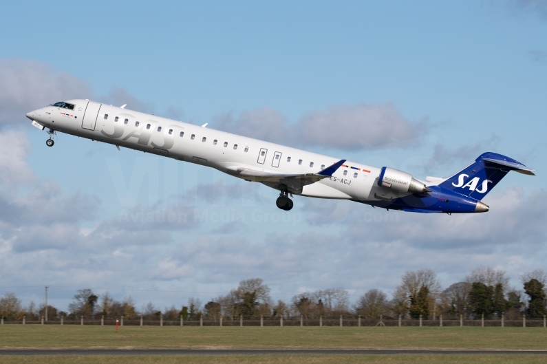 SAS Scandinavian Airlines Bombardier CRJ-900LR (CL-600-2D24) ES-ACJ