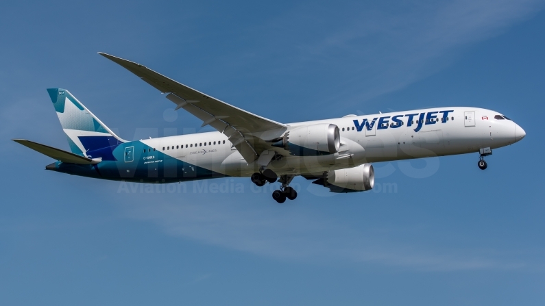 WestJet Boeing 787-9 Dreamliner C-GMKS