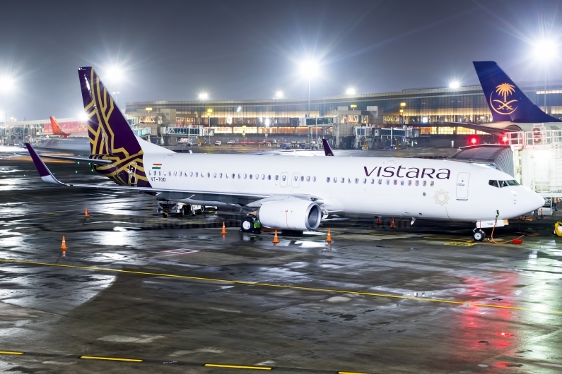 Vistara Boeing 737-8AL(WL) VT-TGD