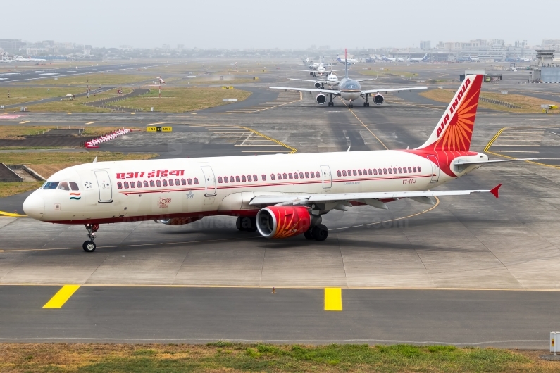 Air India Airbus A321-211 VT-PPJ