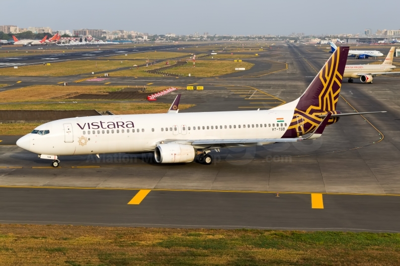 Vistara Boeing 737-8AL(WL) VT-TGB