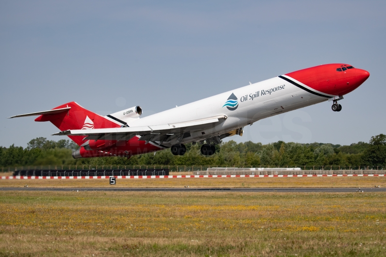 2Excel Aviation Boeing 727-2S2F(A)(RE) G-OSRA