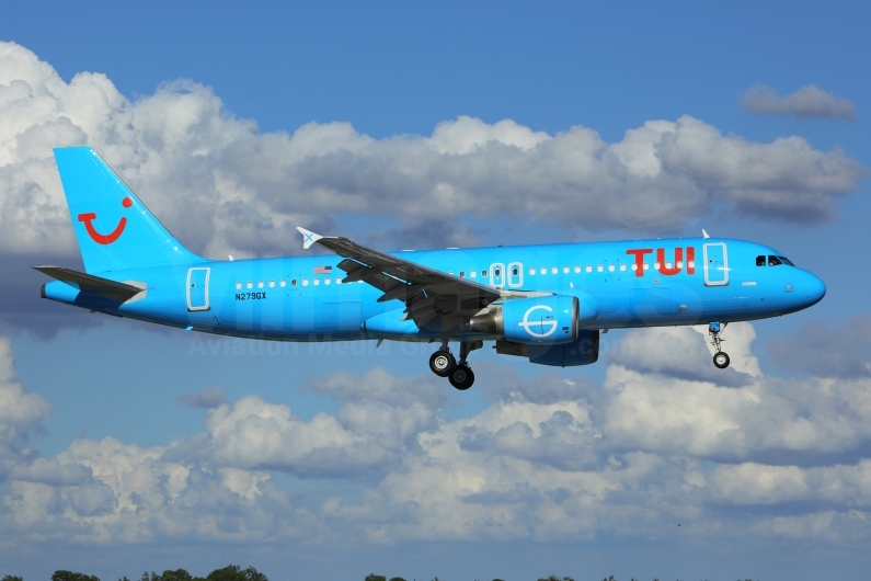 TUI Airlines Netherlands Airbus A320-214 N279GX