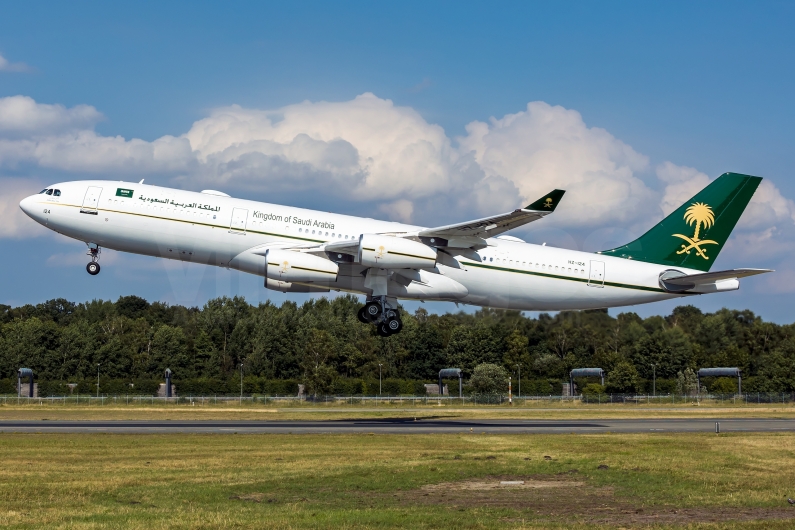 Saudi Arabian Government Airbus A340-213 HZ-124