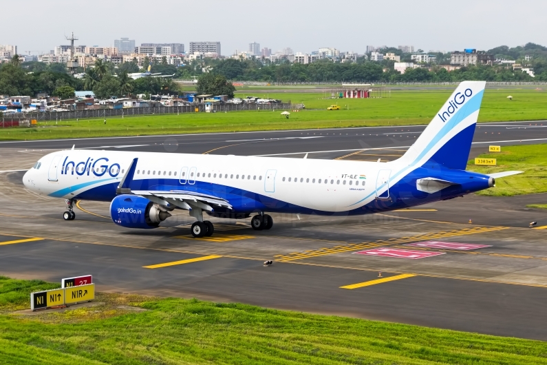 IndiGo Airbus A321-252NX VT-ILE