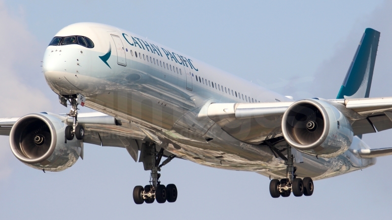 Cathay Pacific Airbus A350-941 B-LRC