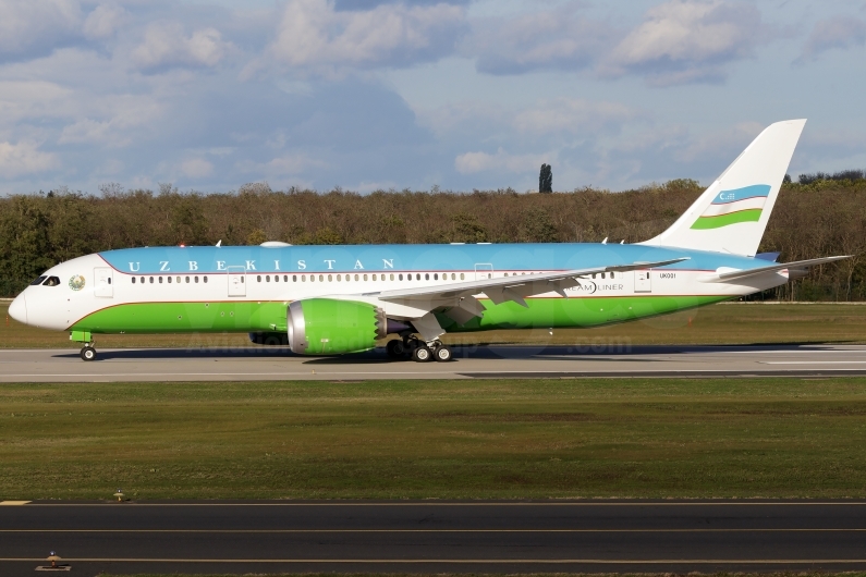 Government of the Republic of Uzbekistan Boeing 787-8 Dreamliner UK001