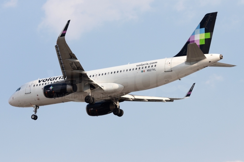 Volaris Airbus A320-233(WL) N527VL