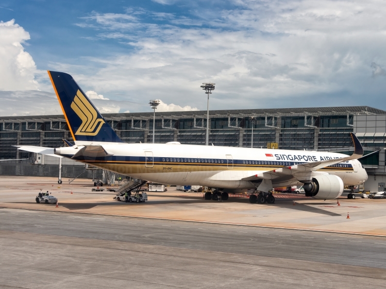 Singapore Airlines Airbus A350-941 9V-SHC – v1images Aviation Media