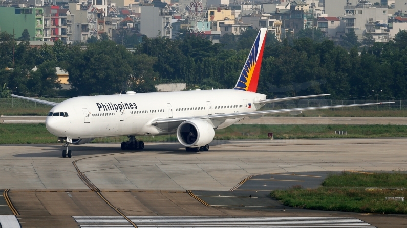 Philippine Airlines Boeing 777-36N(ER) RP-C7776