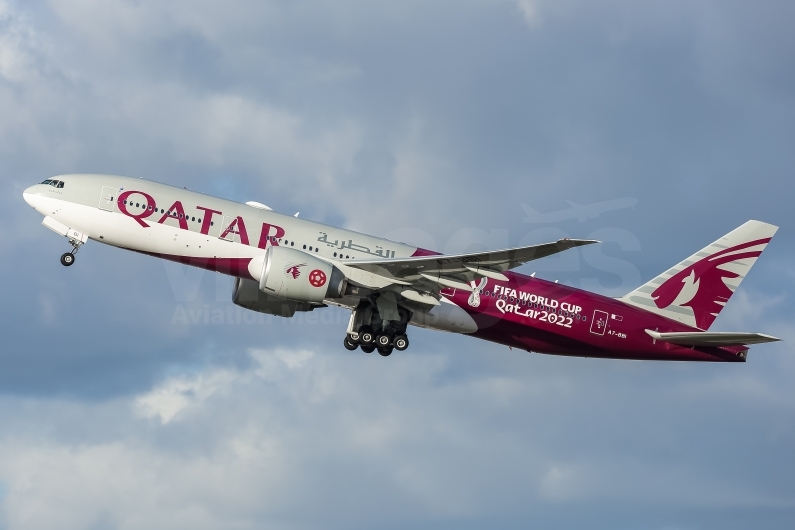 Qatar Airways Boeing 777-2DZ(LR) A7-BBI