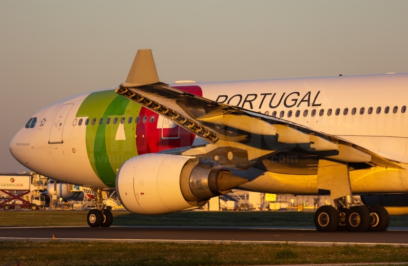 TAP - Air Portugal Airbus A330-202 CS-TOO