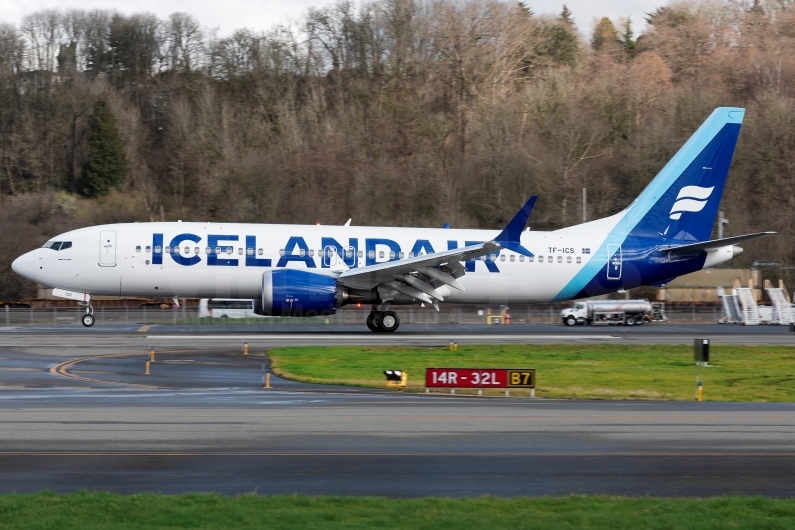 Icelandair Boeing 737-8 MAX TF-ICS