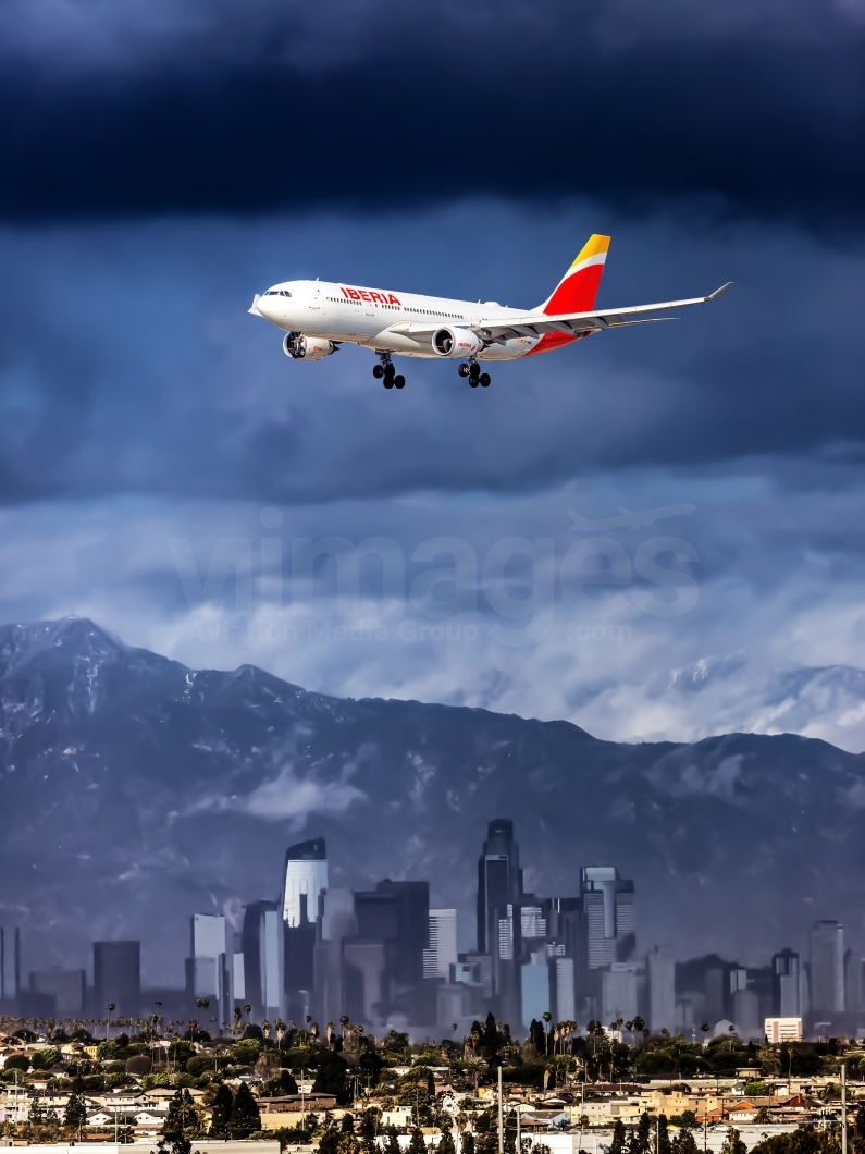 Iberia Airbus A330-202 EC-MNK