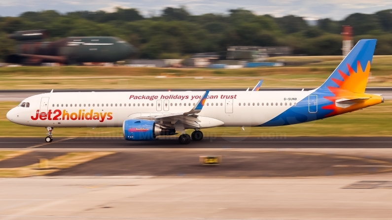 Jet2 Airbus A321-251NX G-SUNB