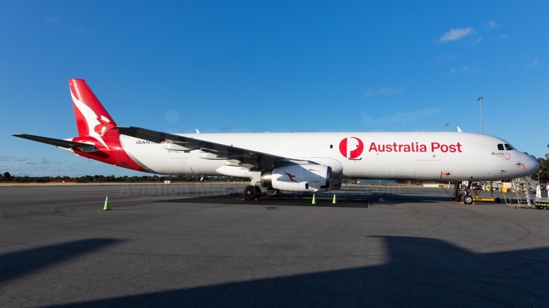 Qantas Freight Airbus A321-231(P2F) VH-ULY