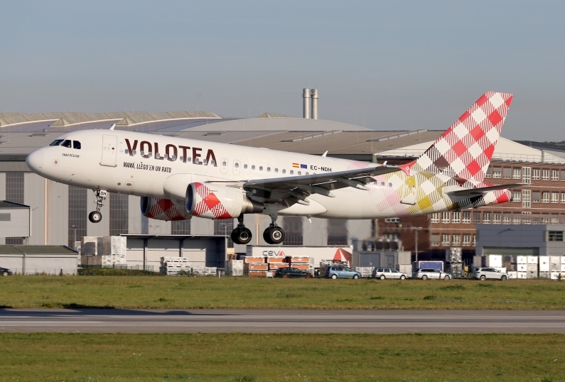 Volotea Airlines Airbus A319-112 EC-NDH