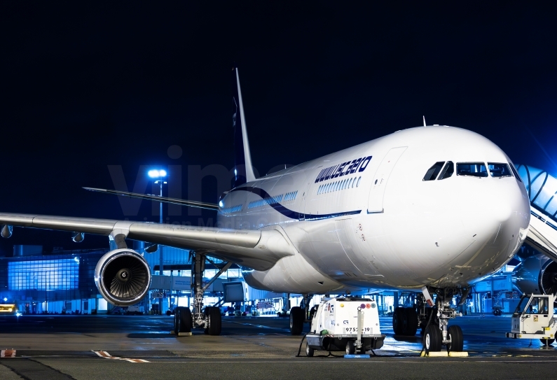 Universal Sky Carrier (USC) Airbus A340-313E D-AUSC