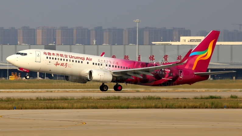 Urumqi Air Boeing 737-86N(WL) B-5429