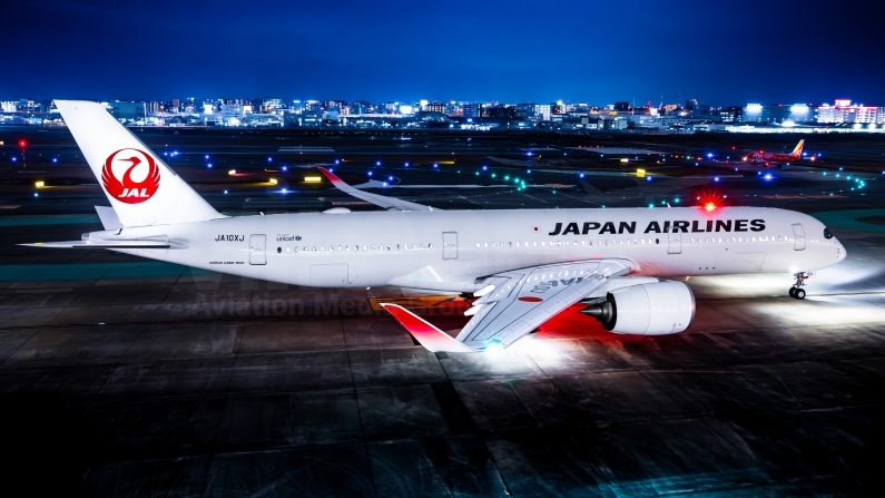 Japan Airlines Airbus A350-941 JA10XJ