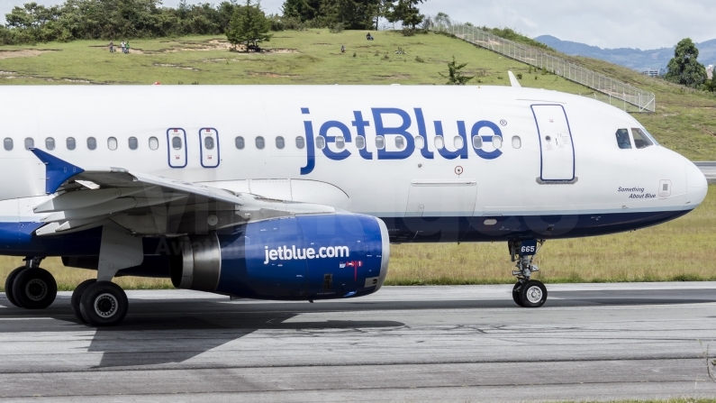 JetBlue Airways Airbus A320-232 N665JB