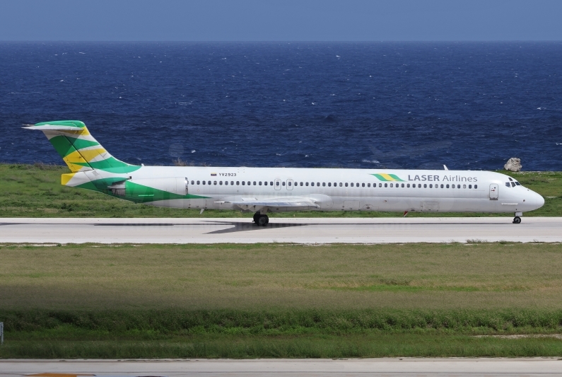 LASER Airlines McDonnell Douglas MD-82 (DC-9-82) YV2923