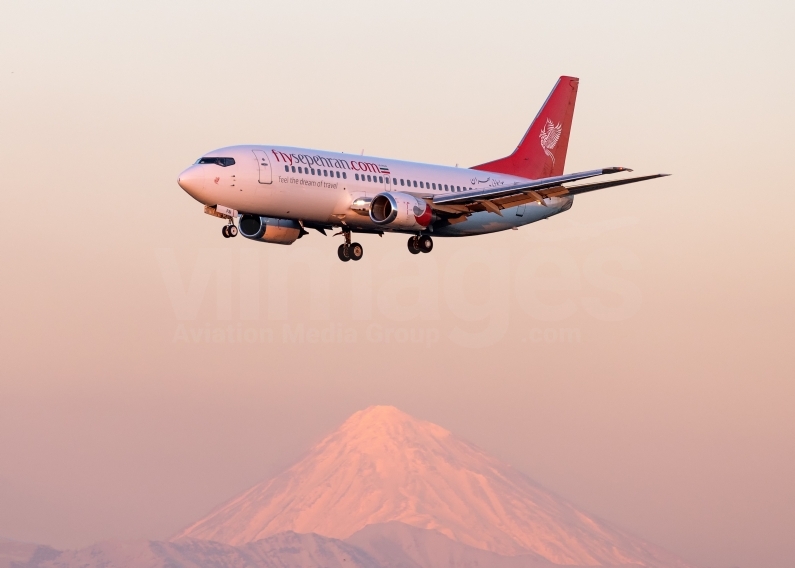 Sepehran Airlines Boeing 737-33V EP-FSI