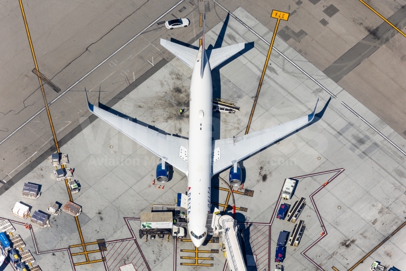 Delta Air Lines Boeing 767-332ER(WL) N187DN