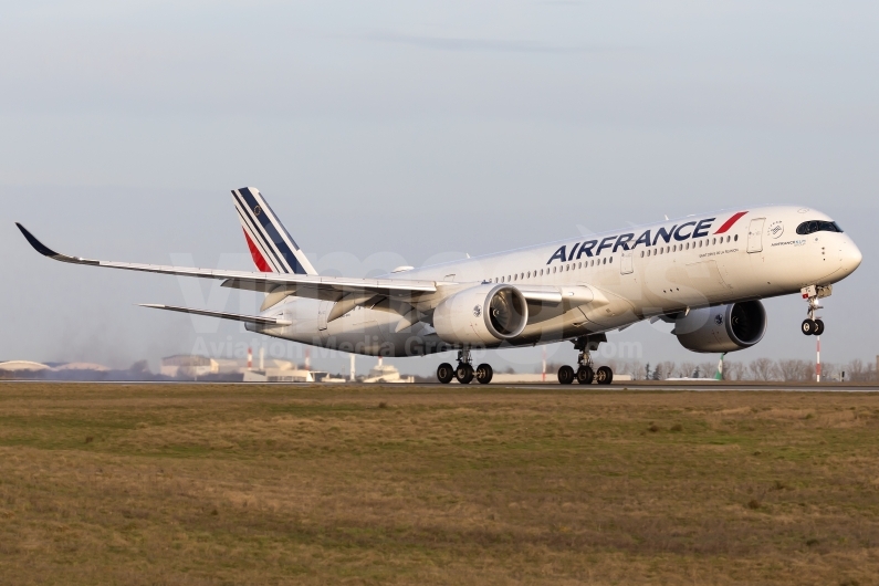 Air France Airbus A350-941 F-HTYC