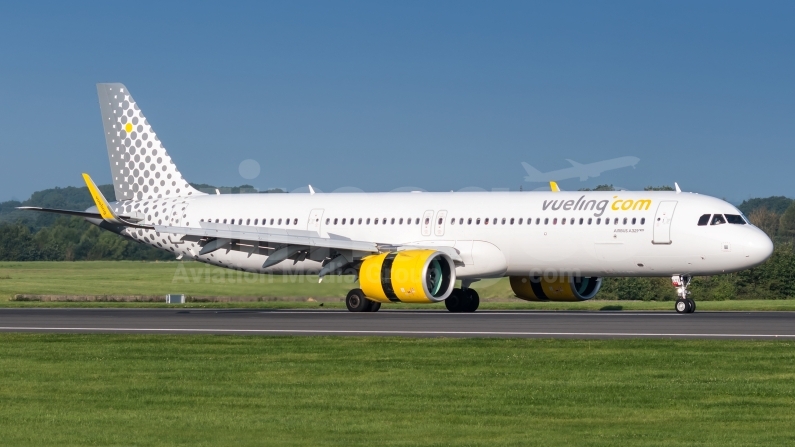 Vueling Airbus A321-271NX EC-NYE