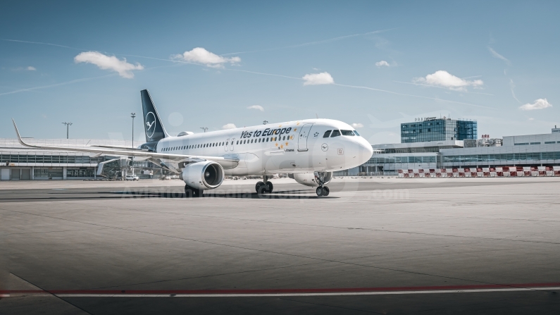 Lufthansa Airbus A320-214(WL) D-AIUC