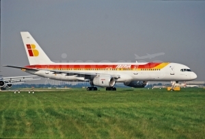 Iberia Boeing 757-256 EC-HIQ