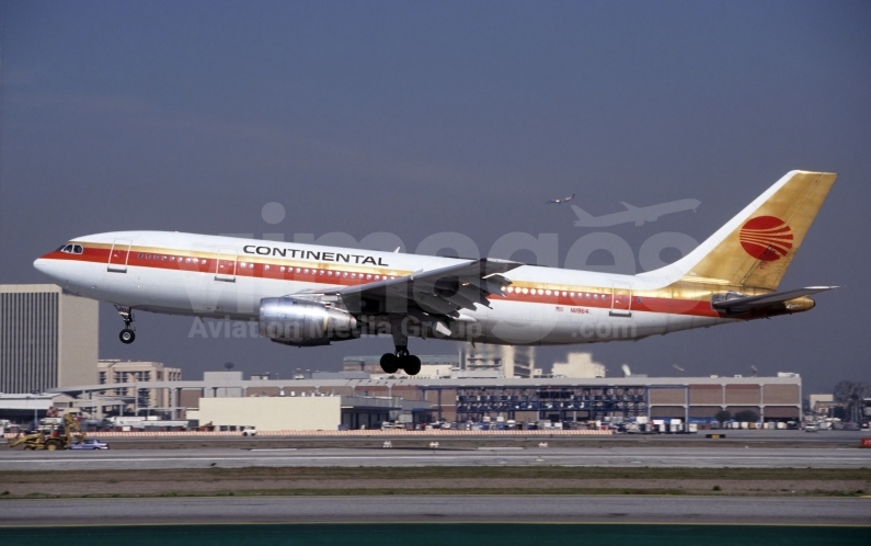 Continental Airlines Airbus A300B4-103 N11984