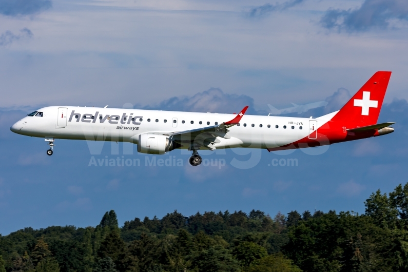 Helvetic Airways Embraer ERJ-195AR (ERJ-190-200 IGW) HB-JVA